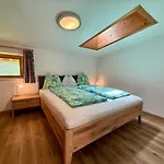 Bergnest Apartment *