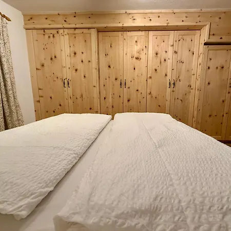 Bergnest Apartment *